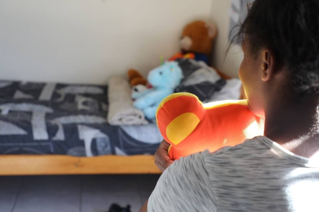 Child in her room at the shelter